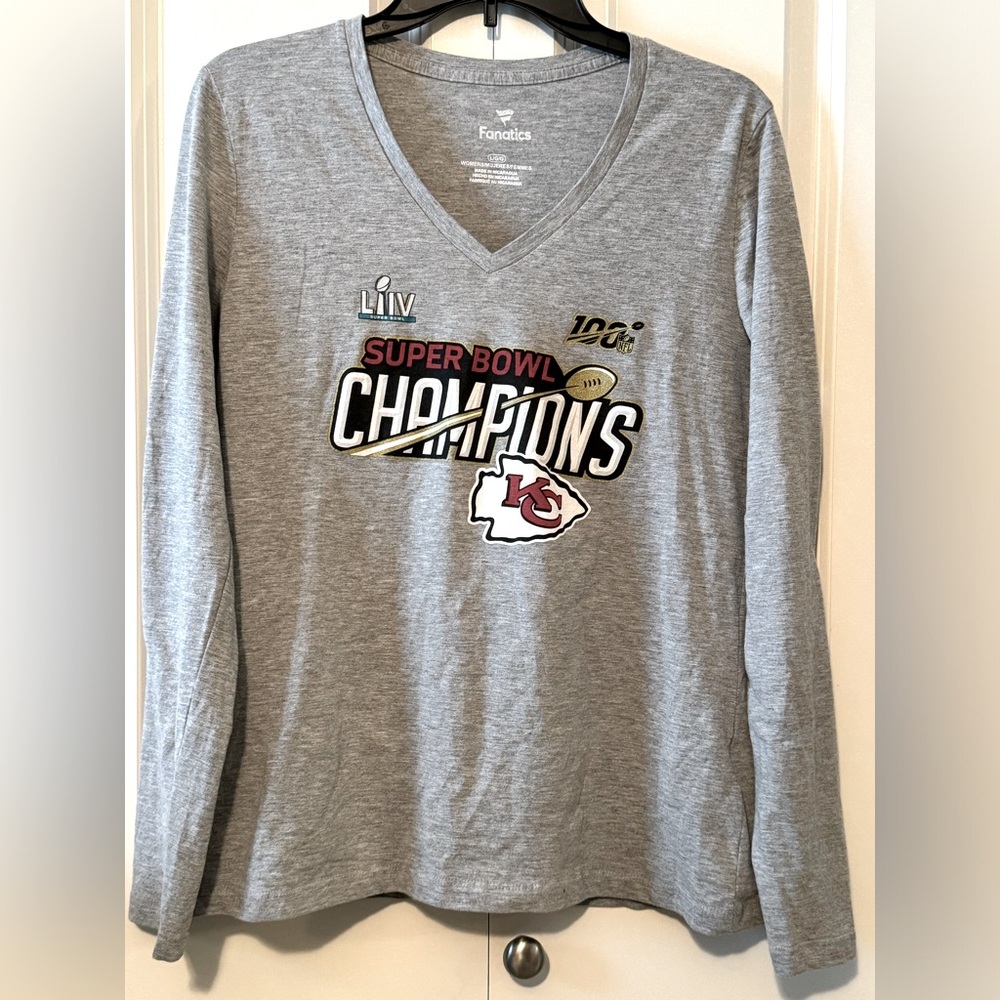 Fanatics Kansas City Chiefs Women's V-Neck Gray Long Sleeve Shirt Size LG